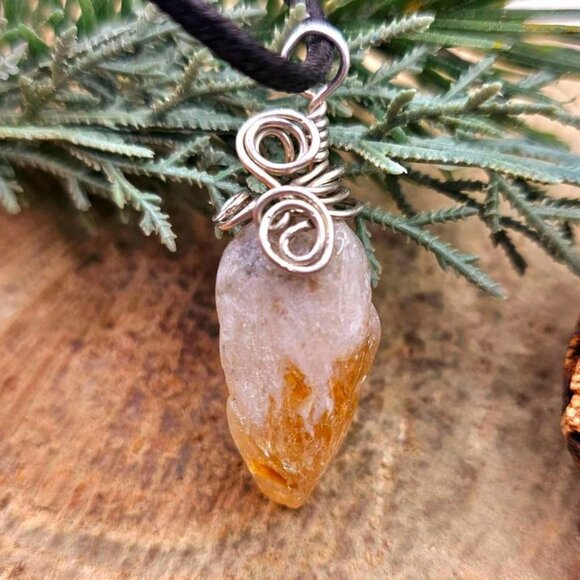 Nature Yellow Citrine Tooth Wire Wrapped Pendant Necklace - Picture 4 of 10